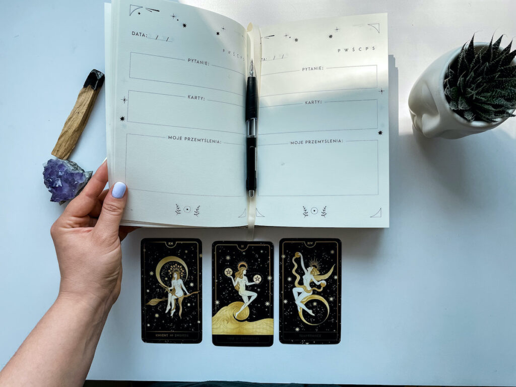 tarot journal